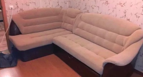 Перетяжка углового дивана. Алма-Атинская