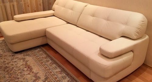 Обивка углового дивана.  Алма-Атинская